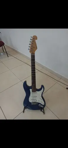 Guitarra Giannini strato