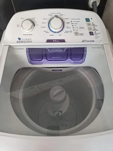 Maquina de lavar roupa