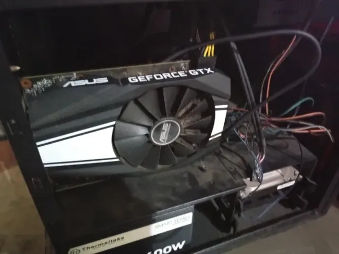 Placa de Vídeo ASUS GeForce GTX 1660 6GB Usada - Perfeito Estado e Ótimo Desempenho