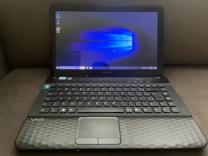 Sony Vaio Intel I3 | 4gb | 500Gb HDD | Win10