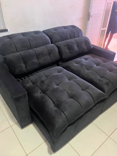 Sofá disponível pronto entrega ?