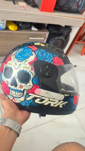 Capacete tork valor 70.00
