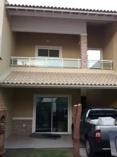 Casa Duplex 198m² | 4 Quartos | Suíte com Varanda | Churrasqueira | 2 Vagas | Lagoa Redond
