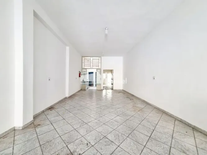BRA20509 - Aluguel Ponto Comercial 140m² Centro de Jacareí