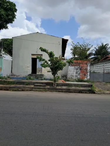 Galpão tipo igreja