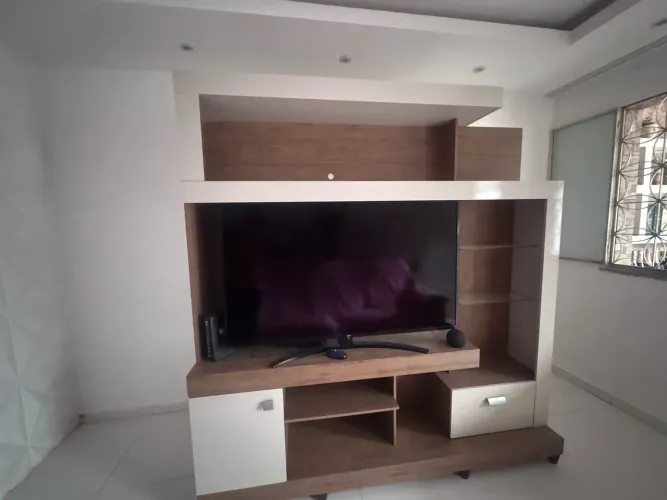 Estante de sala