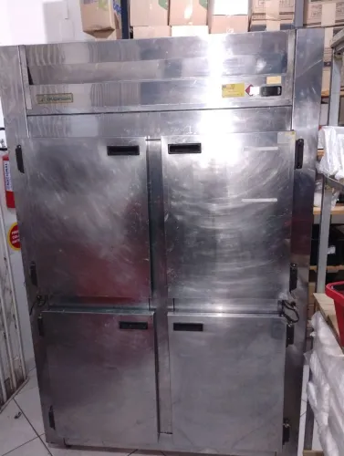 Geladeira inox 4 portas
