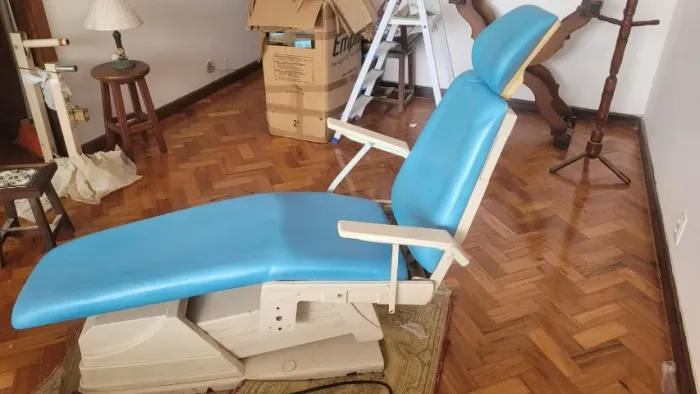 Vendo cadeira odontológica completa