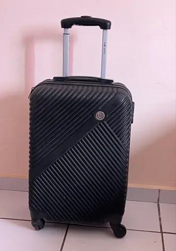 Mala de bordo (10kg)