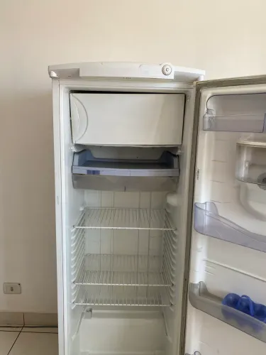 Geladeira usada