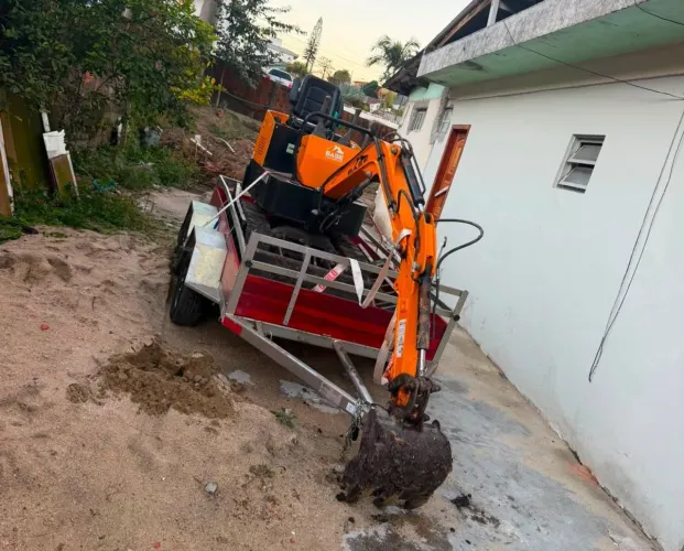 Mini escavadeira