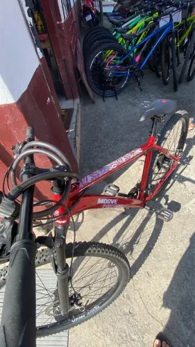 Bicicleta aro 29. 21V vermelha