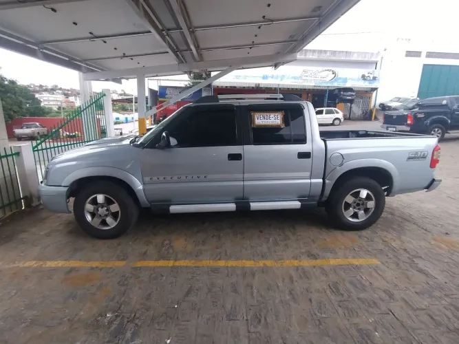 Chevrolet S10 Pick-up Exec. 2.8 4X4 CD TB Int.dies 2011