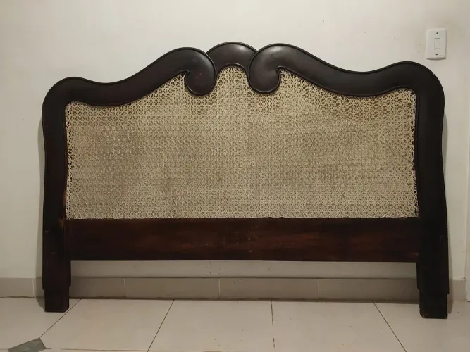 Cabeceira de Cama de Casal de Madeira Maciça