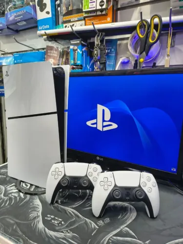 Vendo Ps5 Slim Digital 1TB Seminovo leia a descrição