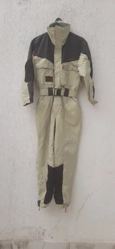 Macacao para neve vintage LEIA O ANUNCIO!