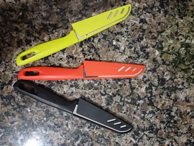 Facas novas
