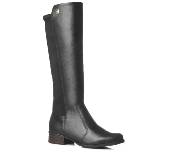 Bota montaria
