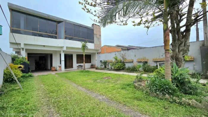 Recebo casa ou apt ( parte pgt)Sobrado grande projetado 3 q mar/Centrinho 