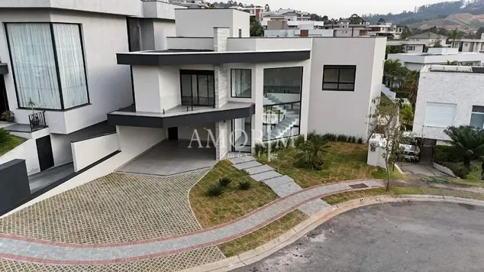 CASA COM 4 SUÍTES À VENDA EM CONDOMÍNIO FECHADO - SANTANA DE PARNAÍBA