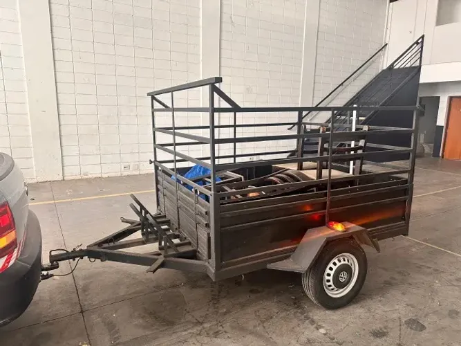 Carretinha reboque com placa pneus novos linda confira!