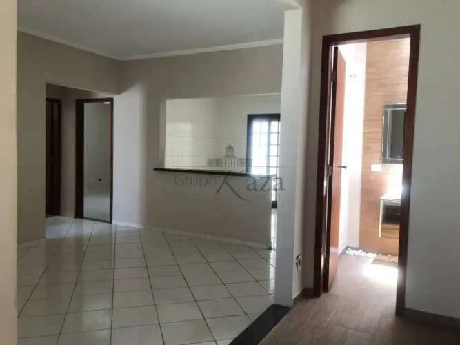 Casa - Parque dos Príncipes - 2 Dormitórios - 80m².