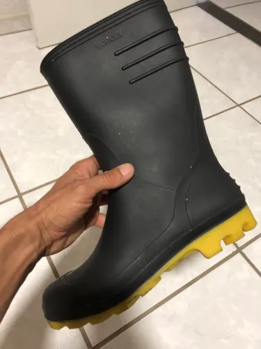 Bota de borracha 