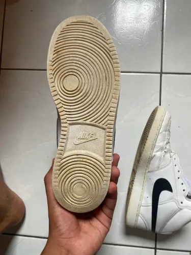 tenis nike court vision cano alto