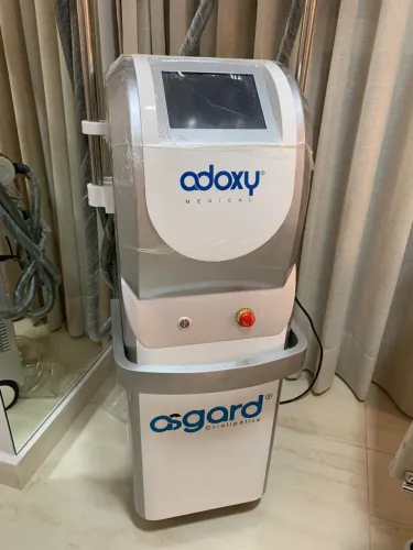 Equipamento Criolipólise Asgard VC10 - 4 Manípulos Simultâneos