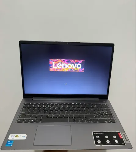 Notebook Lenovo Ideapad i3 11 geração, 8gb ddr4, Ssd Nvme 256gb (Aceito cartão)
