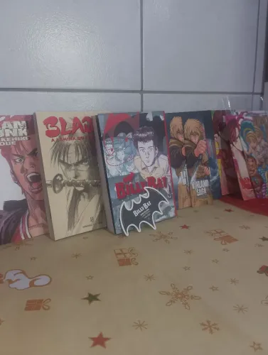 Coleção de mangas com marcas páginas