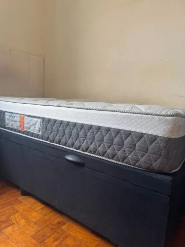 Cama box com colchão