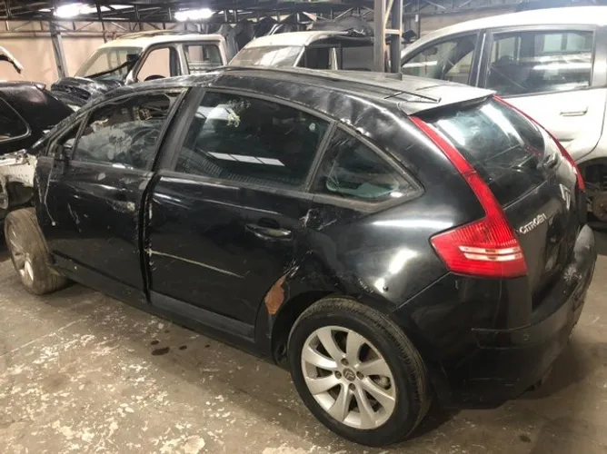 Sucata C4 Hatch 2.0 Manual 2010/2011