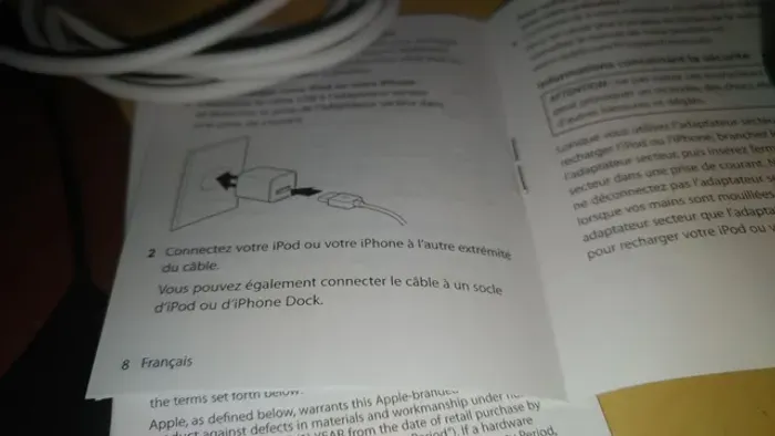 Carregador usb Iphone, ainda na caixa, completo.