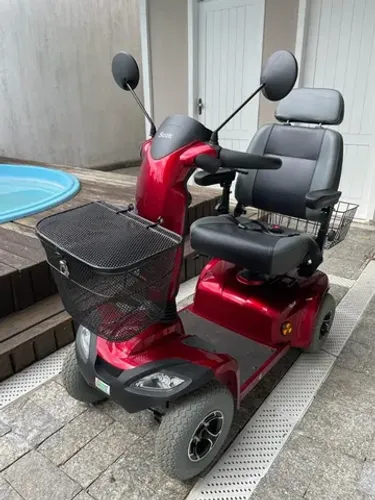 Cadeira de rodas motorizada Scooter Scoot X, 136 kg