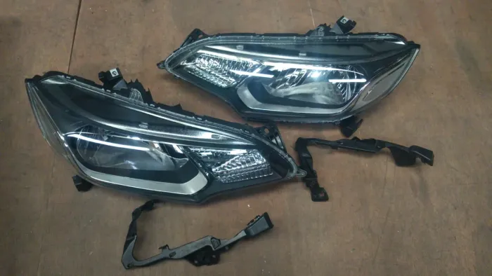 Farol Honda Fit 2015/2016