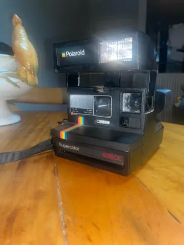 Camera Polaroid antiga