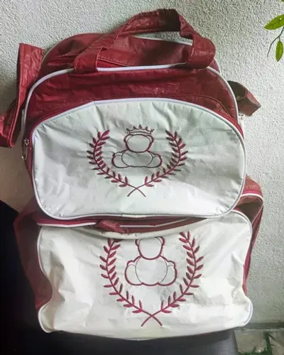 Kit Bolsa Bebe Para Maternidade Menino/menina vinho e branco ursinho realeza desapego