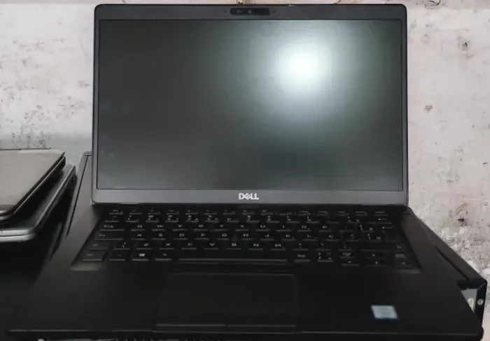 Notebook Dell latitude 5400 Ok i78665u com bateria