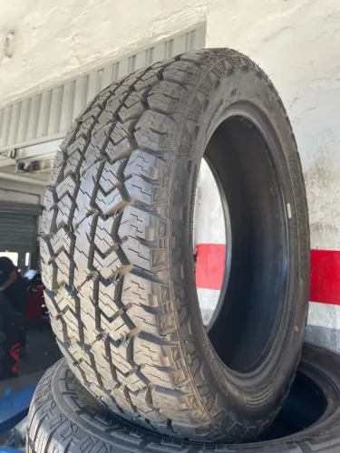 Pneus Novos Speedmax 215/55R18 AT