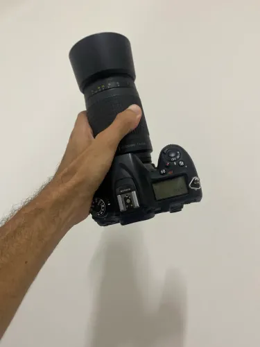 Câmera Nikon D7100 + lentes: 70-300mm + 50mm