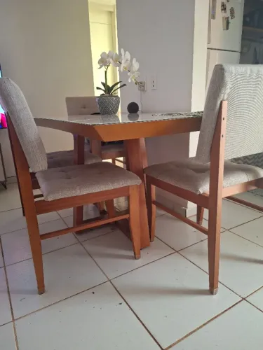 Mesa de jantar 6 lugares