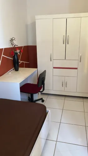 Quartos mobiliados individuais