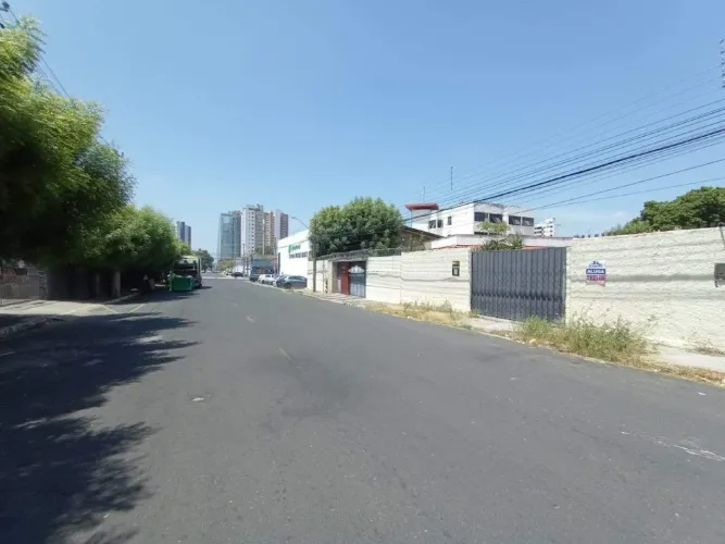 R. GEN. ADELMAR ROCHA - BAIRRO: FÁTIMA