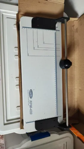 REFILADORA DE PAPEL (MARCA MENNO, MODELO RPM-420)