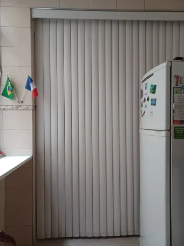 Persiana em PVC com bandô 