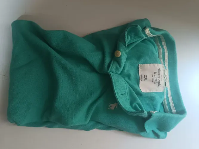 Camisetas e camisas 