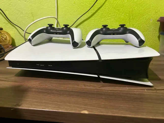 Ps5 mídia digital com 2 controles 