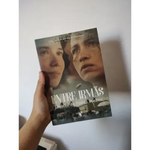 Livro Entre Irmãs, de Frances de Pontes Peebles