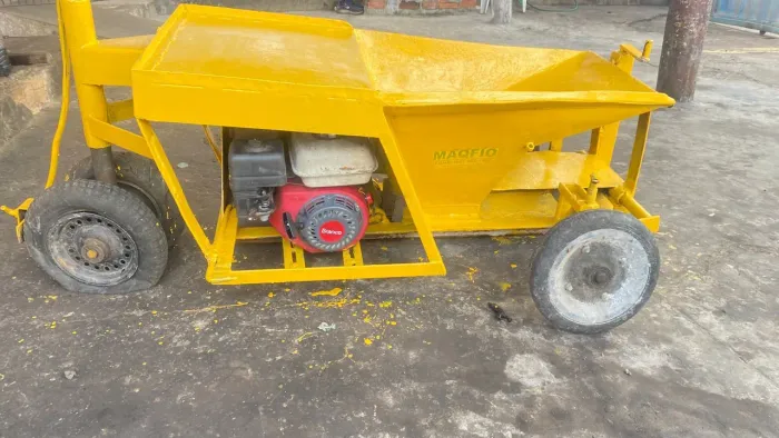 Extrusora de meio fio